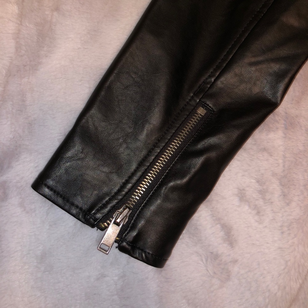 Old Navy Faux Leather Jacket w/ Sherpa Collar - Picture 7 of 7
